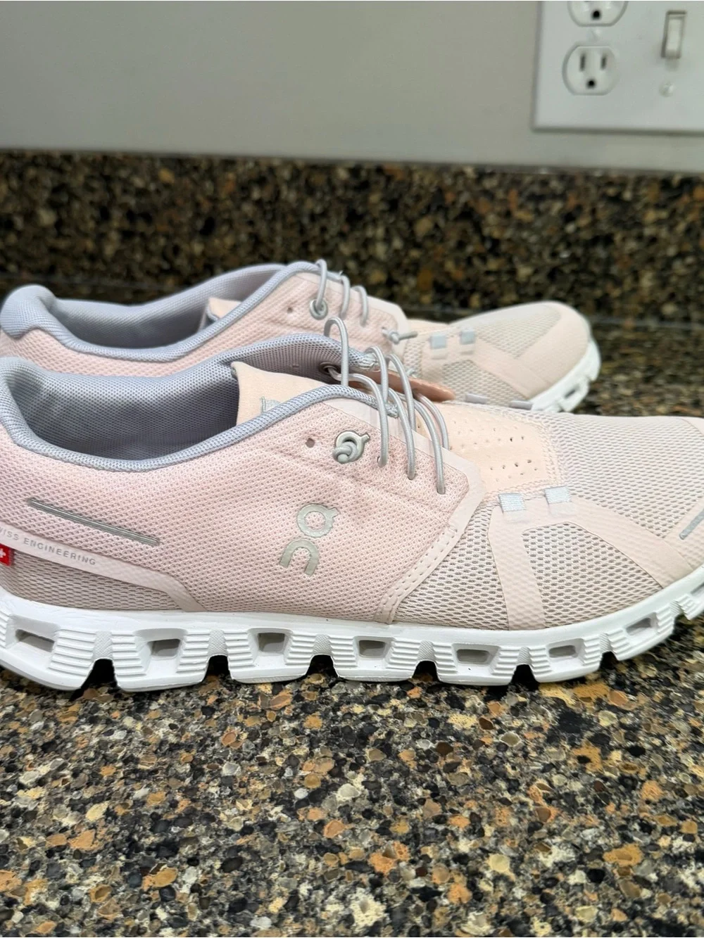 On Running Cloud Women's Running Shoe - Light Pink 9.5 - Picture 6 of 10